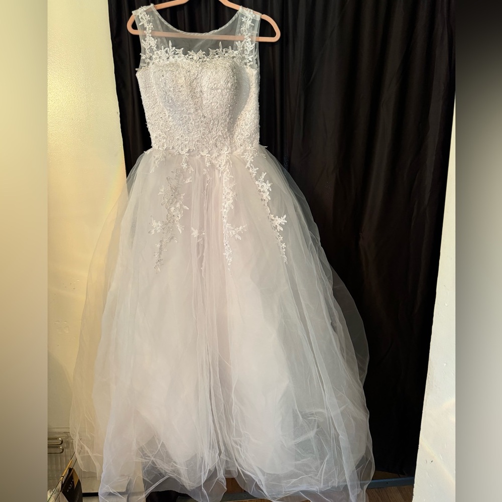 Ball Gown - Picture 5 of 10